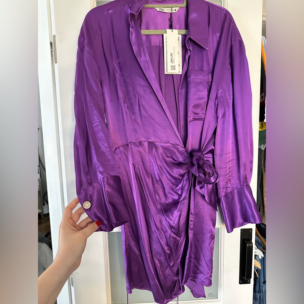 ZARA. PURPLE SILK WRAP DRESS. MINI LENGTH. NWT